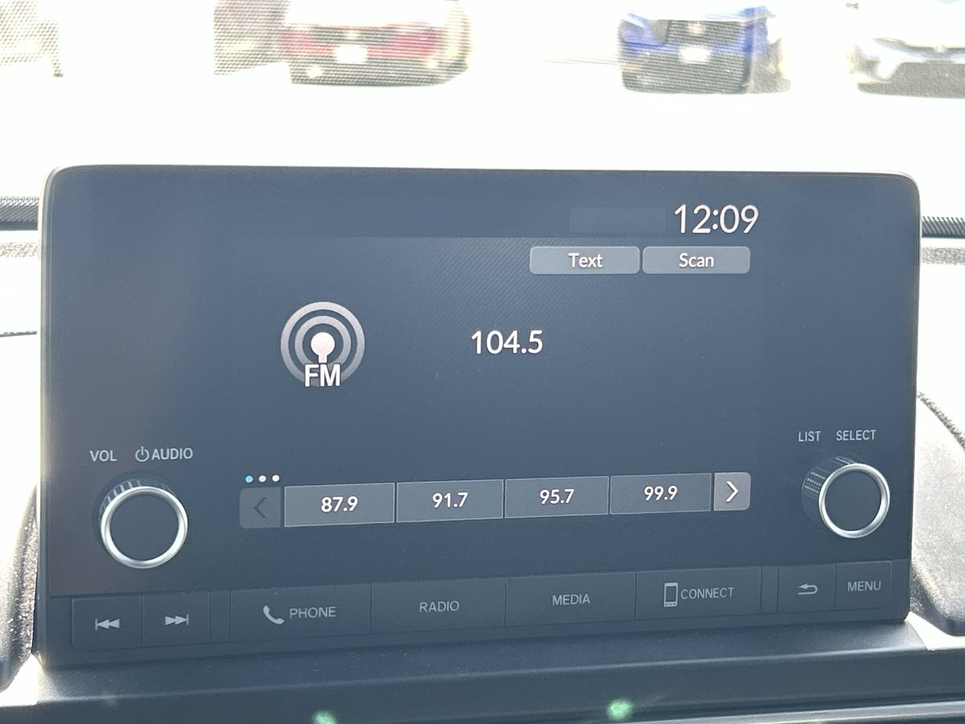 Certified 2025 Honda Pilot Sport image 12