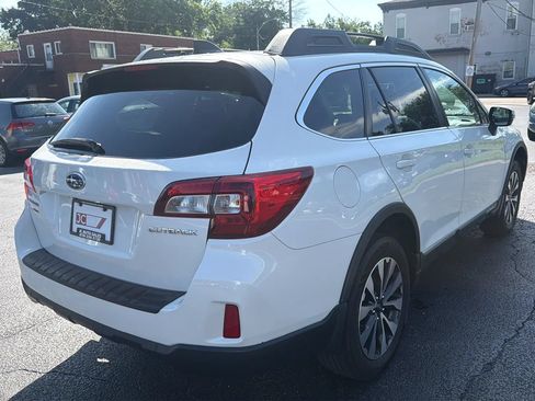 Used 2016 Subaru Outback 2.5i Limited AWD/4WD image 5