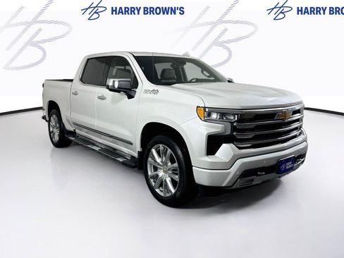 Used 2024 Chevrolet Silverado 1500 High Country w/ High Country Premium Package AWD/4WD image 27
