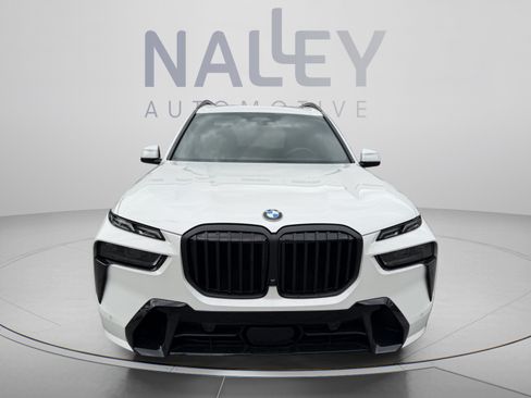 Used 2027 BMW X7 xDrive40i w/ M Sport Package AWD/4WD image 6