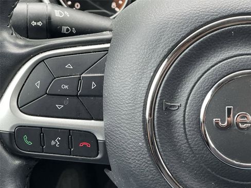 Used 2019 Jeep Compass Latitude AWD/4WD image 18