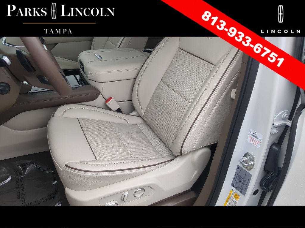 Used 2025 GMC Yukon XL Denali w/ Sun & Power Step Package RWD image 18