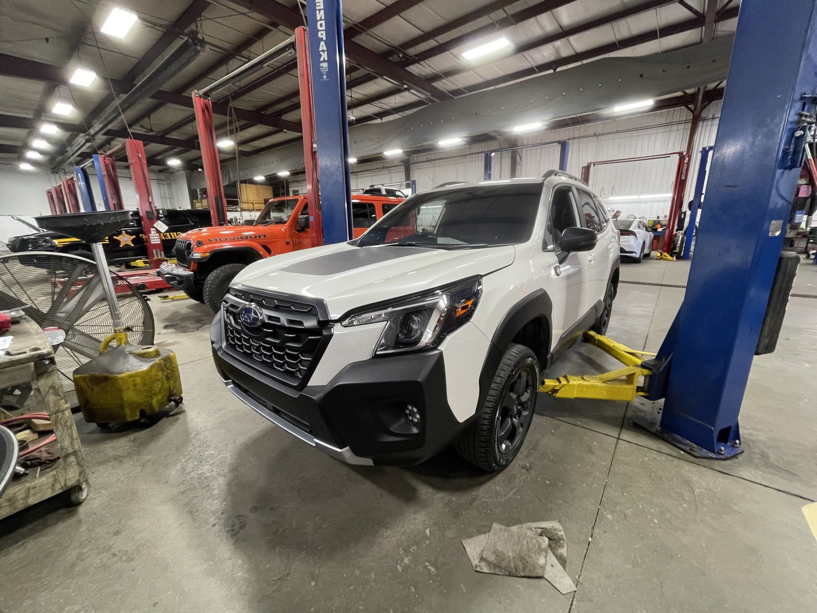 Used 2024 Subaru Forester Wilderness w/ Convenience Package AWD/4WD image 2