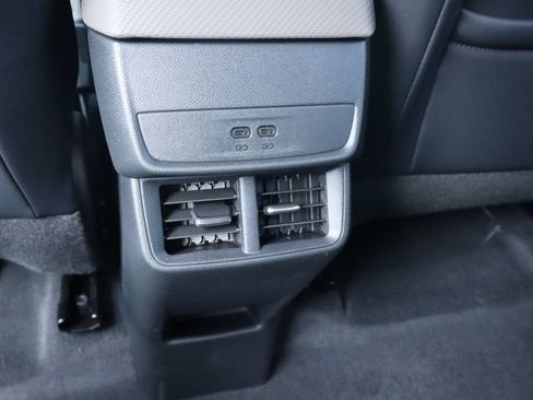 New 2027 Chevrolet Equinox LT w/ Convenience Package II FWD image 24