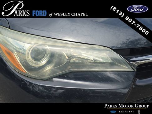 Used 2015 Toyota Camry SE FWD image 6