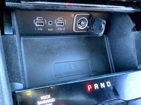 Used 2022 Jeep Grand Cherokee Summit w/ Luxury Tech Group V image 30