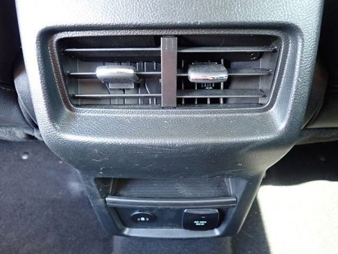 Certified 2022 Ford Edge SEL w/ Convenience Package image 19