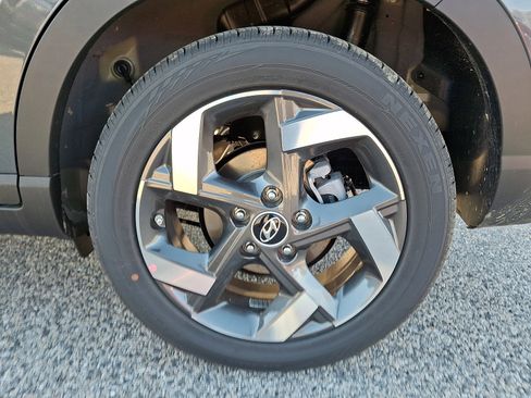 New 2026 Hyundai Venue SEL image 18