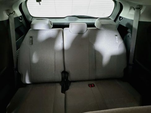 Certified 2025 Toyota Sienna LE FWD image 26