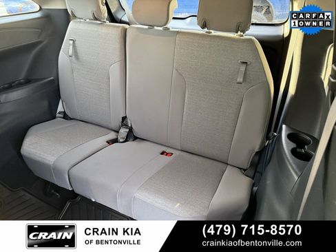 Used 2025 Toyota Sienna LE image 26