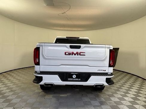 Used 2024 GMC Sierra 1500 AT4 w/ AT4 Premium Package AWD/4WD image 6
