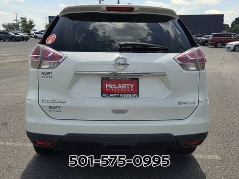 Used 2016 Nissan Rogue SV w/ SV Premium Package AWD/4WD image 4