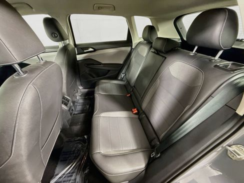 Certified 2023 Volkswagen Taos SE FWD image 20