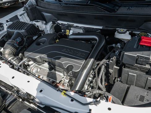 New 2026 Chevrolet Equinox LT FWD image 7