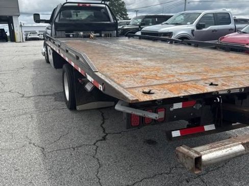 Used 2019 RAM 5500 SLT w/ Quick Order Package 2YG SLT RWD image 3