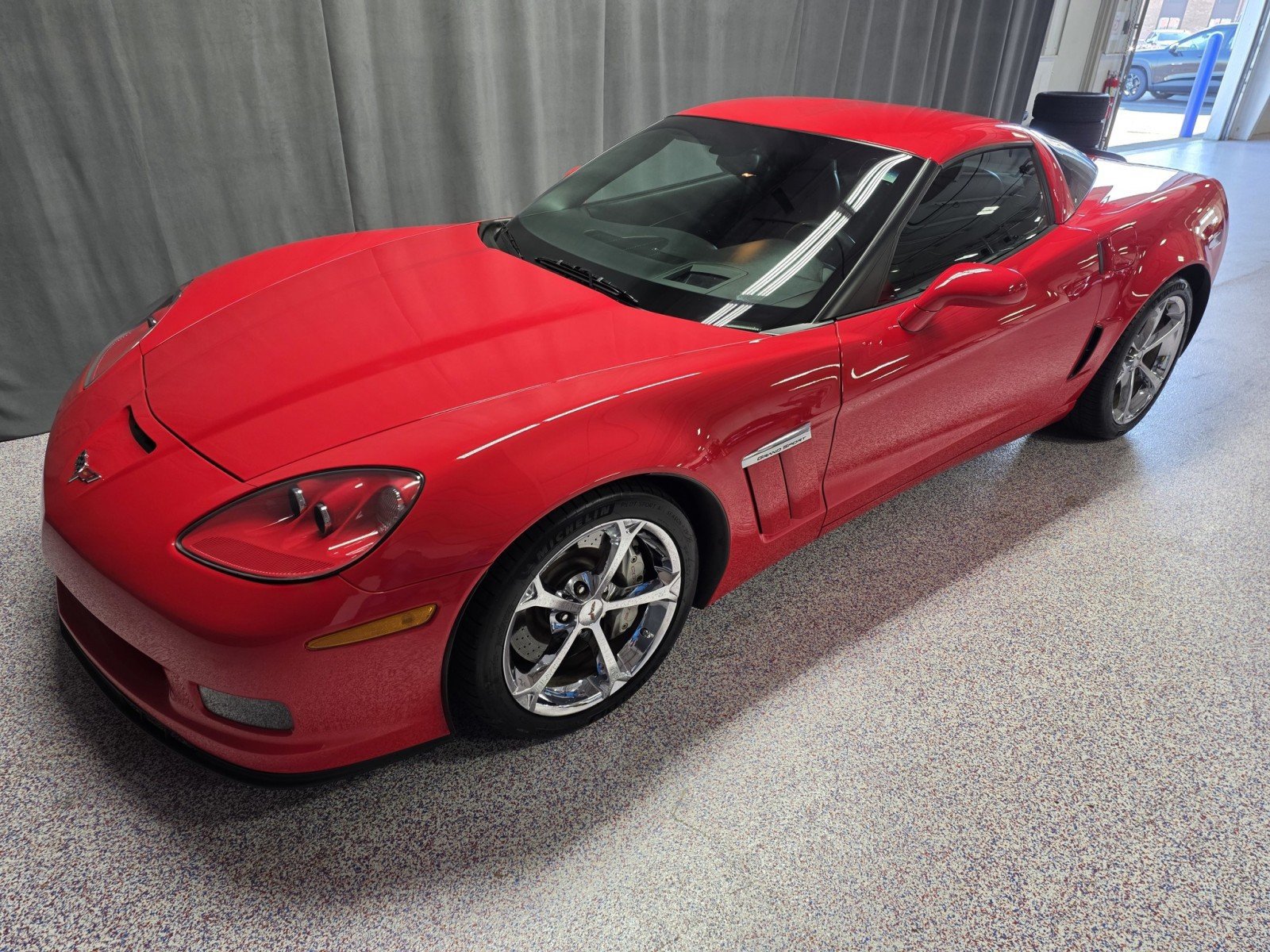 Used 2011 Chevrolet Corvette Grand Sport w/ Preferred Equipment Group RWD image 17