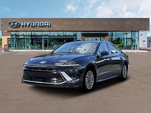 New 2026 Hyundai Sonata Limited FWD image 1