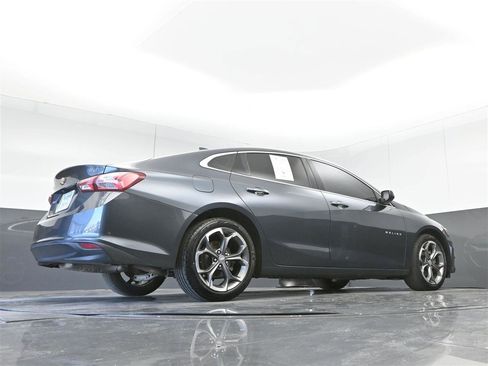 Used 2021 Chevrolet Malibu LT image 33