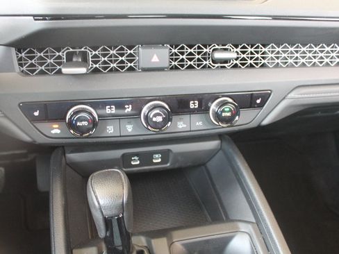 Used 2023 Honda Accord EX image 12