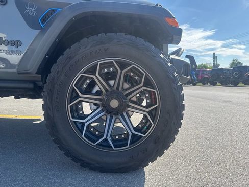 Used 2021 Jeep Wrangler Unlimited Sport AWD/4WD image 11