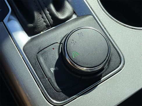 Used 2019 Chevrolet Blazer LT image 27