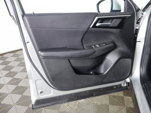 Used 2024 Mitsubishi Outlander SE image 24