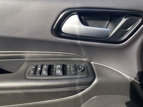 Used 2021 Dodge Durango SXT image 23