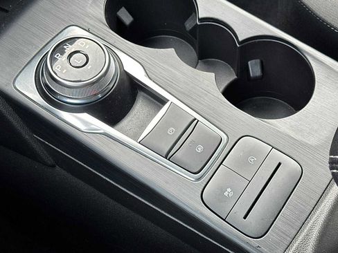 Used 2022 Ford Escape S image 18