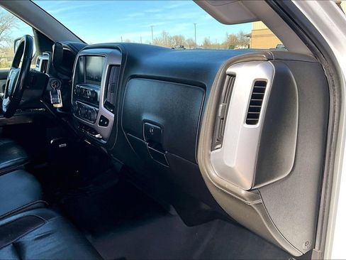 Used 2017 GMC Sierra 1500 SLT w/ SLT Premium Package image 14
