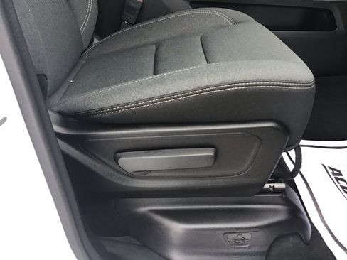 Used 2022 RAM 1500 Big Horn image 24