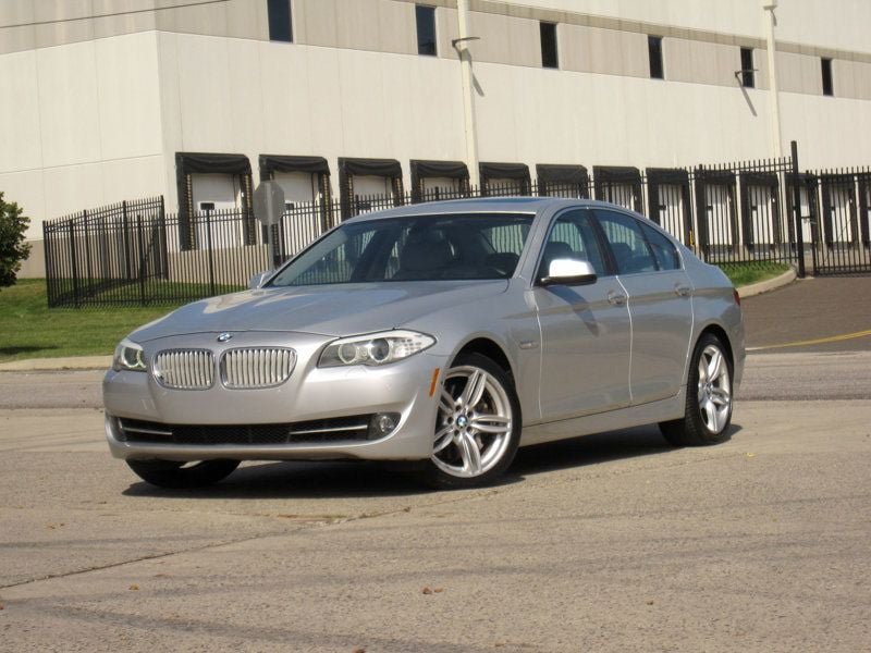 Used 2013 BMW 550i Sedan RWD image 3
