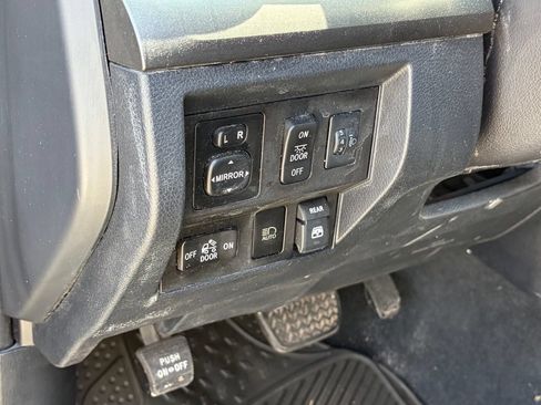 Used 2019 Toyota Tundra SR5 w/ TRD Off Road Package AWD/4WD image 7