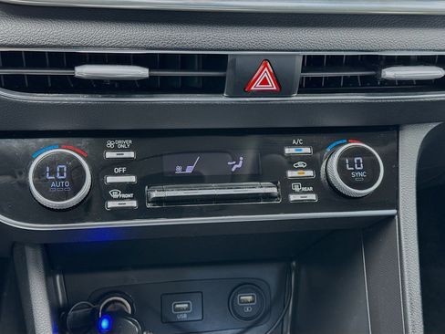 Used 2021 Hyundai Sonata Blue image 12