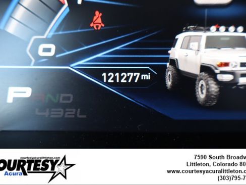 Used 2013 Toyota FJ Cruiser 4WD w/ Convenience Pkg image 14