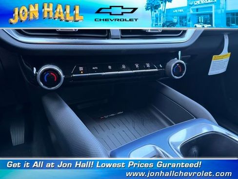 New 2026 Chevrolet Equinox EV LT image 31