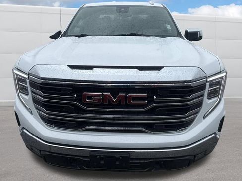 Used 2025 GMC Sierra 1500 SLT image 12
