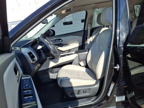 Used 2023 Nissan Rogue SL w/ SL Premium Package AWD/4WD image 14