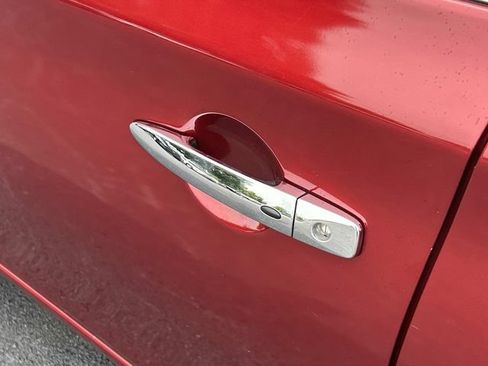 Used 2019 Nissan Sentra SV FWD image 13