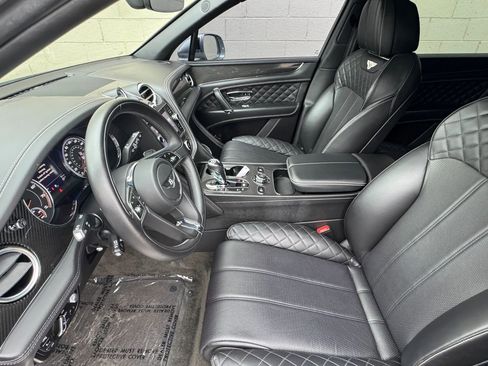 Used 2020 Bentley Bentayga AWD/4WD image 11