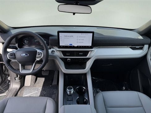 New 2027 Ford Explorer Active w/ Active Comfort Package AWD/4WD image 11