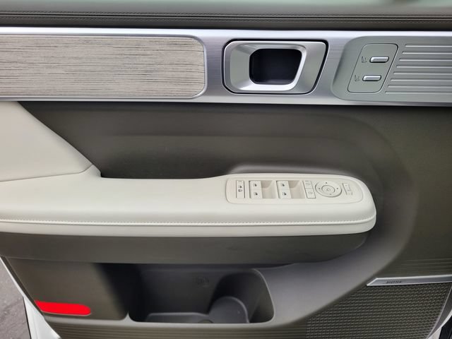 Used 2025 Hyundai Santa Fe Calligraphy AWD/4WD image 18