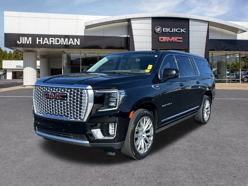 Certified 2022 GMC Yukon XL Denali image 3