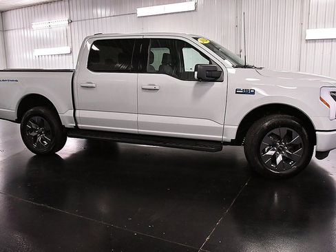 Used 2024 Ford F150 Lightning Flash image 8