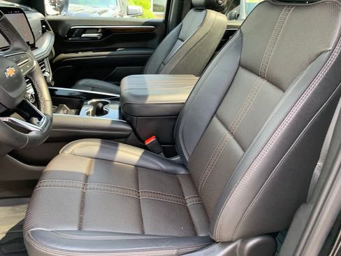 Used 2026 Chevrolet Tahoe High Country w/ Sun And Tow Package AWD/4WD image 17