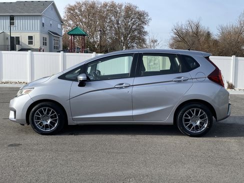Used 2017 Honda Fit LX image 3