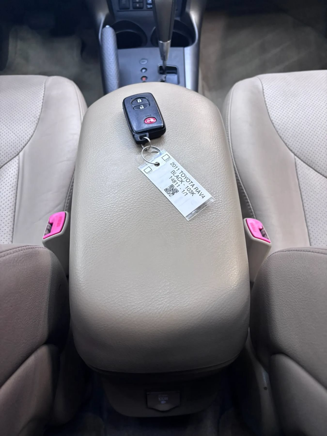 Used 2011 Toyota RAV4 Limited AWD/4WD image 17