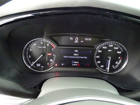 Certified 2023 Cadillac XT5 Premium Luxury FWD image 17
