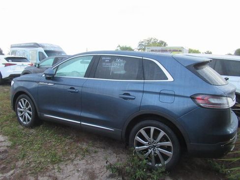 Used 2019 Lincoln Nautilus Select image 4