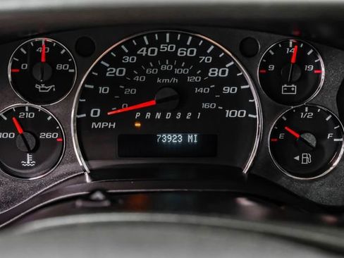 Used 2009 Chevrolet Express 1500 image 29