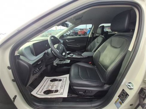 Used 2022 Kia EV6 Wind w/ Wind Technology Package image 67